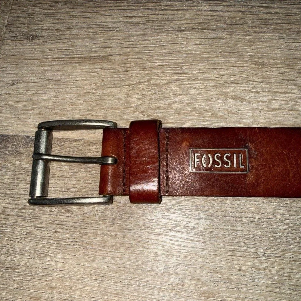 Vintage men's Fossil Leather Belt 34